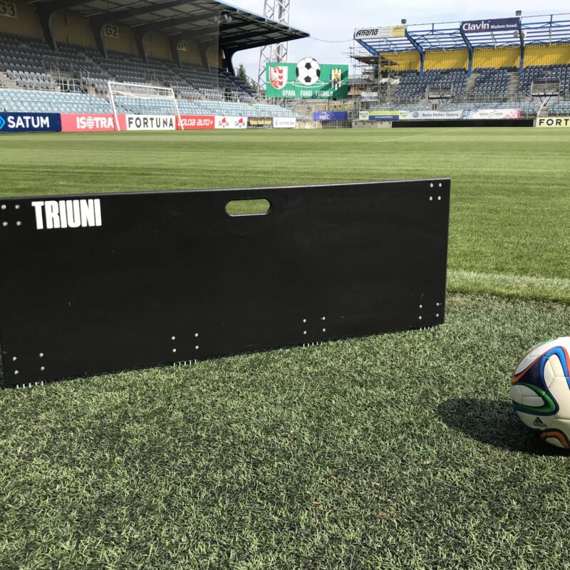 Fotbalový trenažér Kop-Kop na umělou trávu
